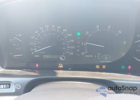 2000 Lexus Lx 470 z USA, uszkodzony, nr VIN JT6HT00W8Y0118377